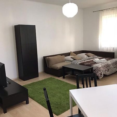 GIL apartments, квартира студия в самом центре пл Петефи Ужгород Екстер'єр фото