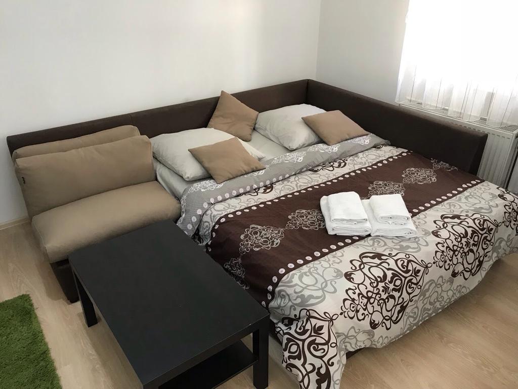 GIL apartments, квартира студия в самом центре пл Петефи Ужгород Екстер'єр фото
